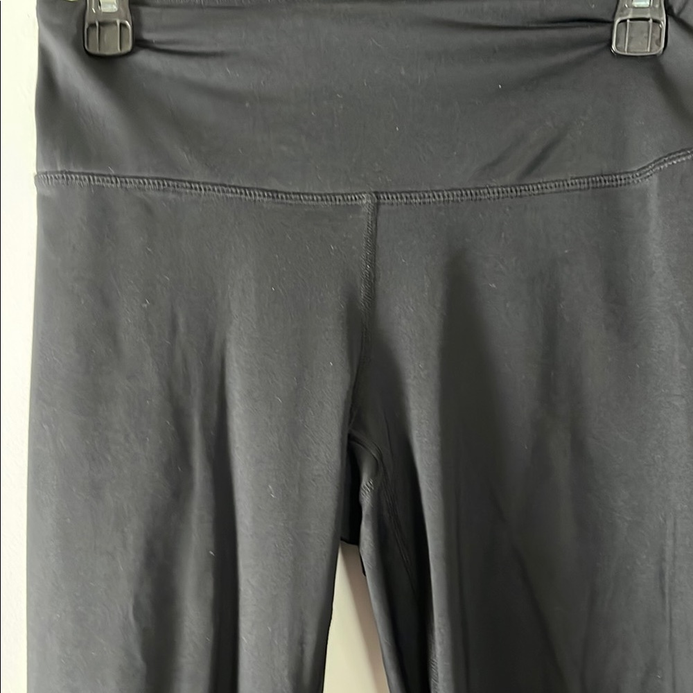 Zella Black Leggings with Wide Waistband and Stretchy Fit - Picture 4 of 9